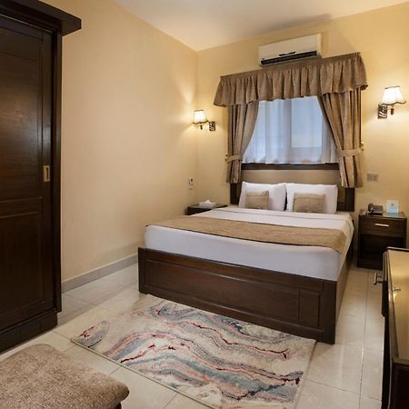 Holidays Express Hotel Giza Exteriör bild