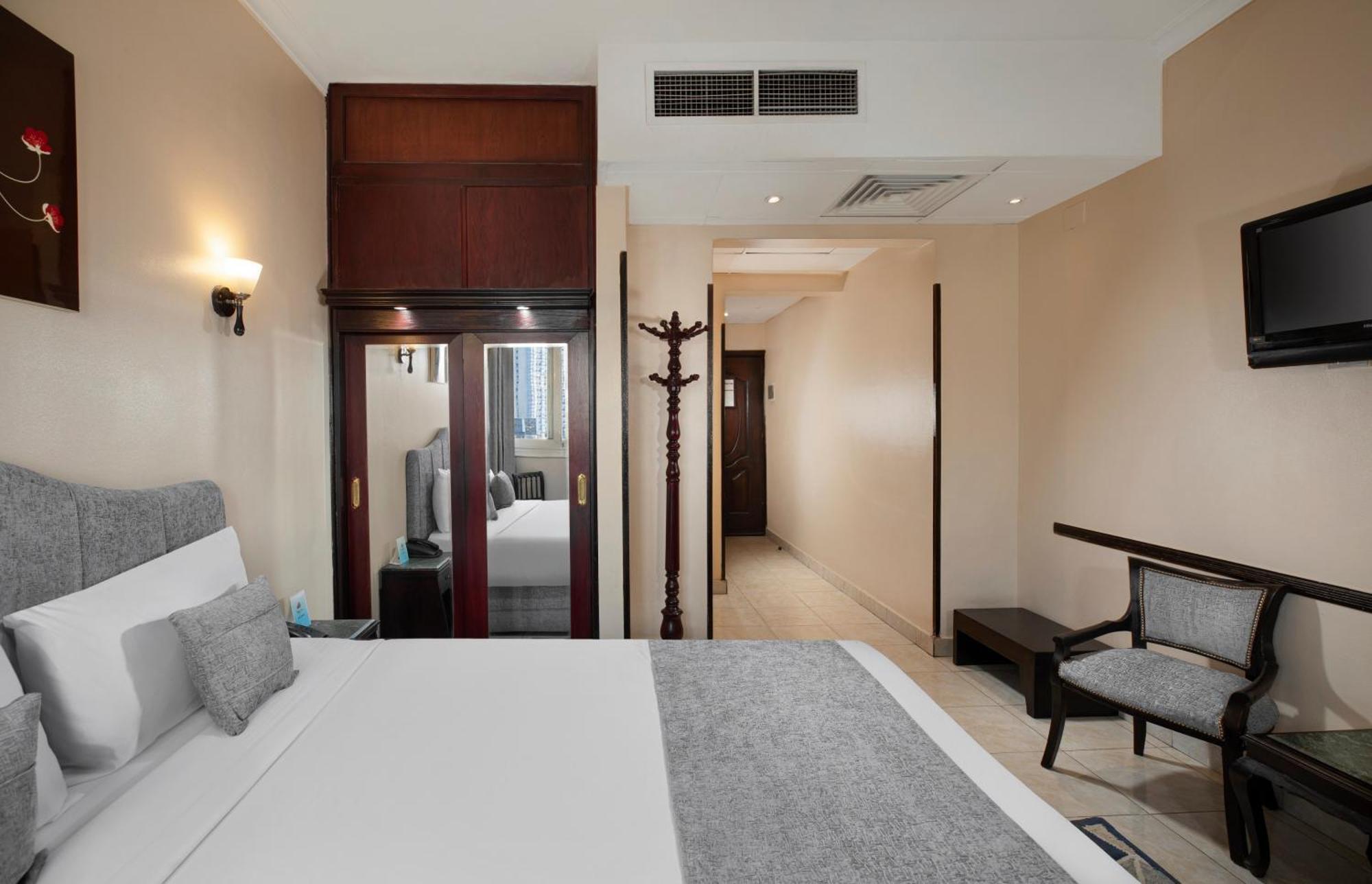 Holidays Express Hotel Giza Exteriör bild